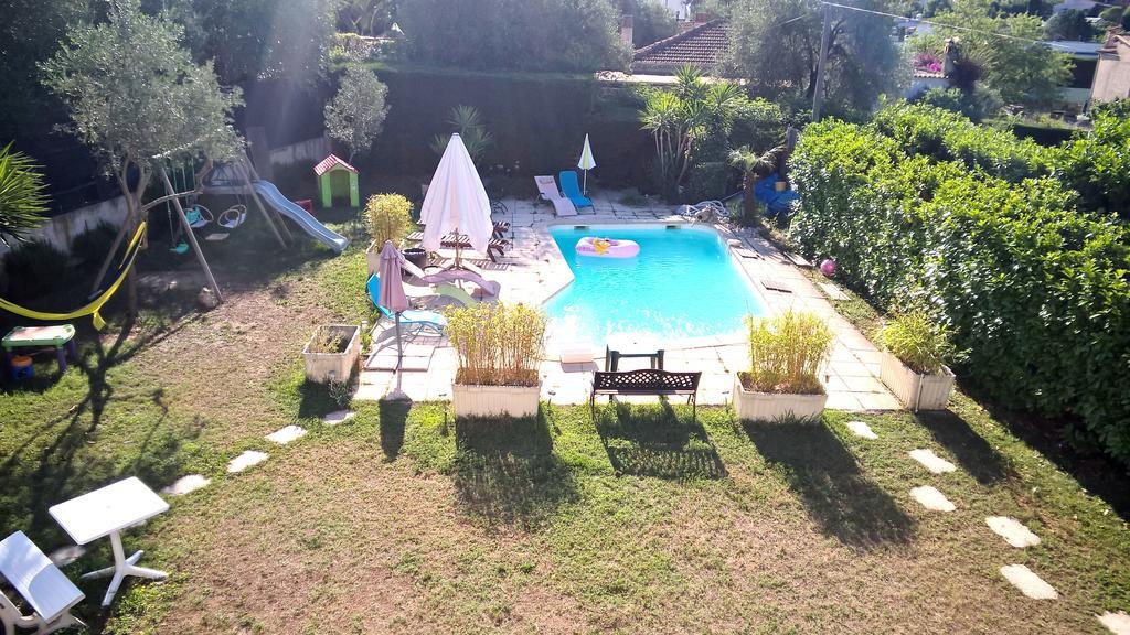 Parfums D'Azur Bed & Breakfast Ле Кане Стая снимка