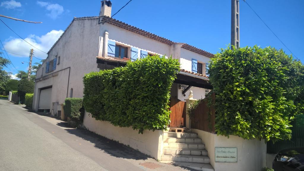 Parfums D'Azur Bed & Breakfast Ле Кане Екстериор снимка