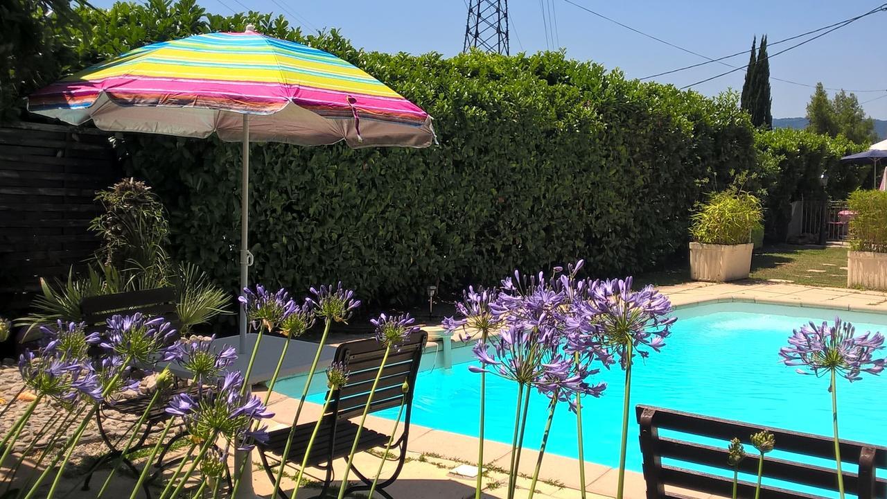 Parfums D'Azur Bed & Breakfast Ле Кане Екстериор снимка