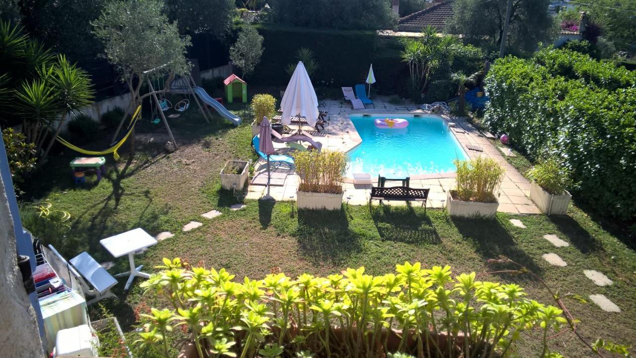 Parfums D'Azur Bed & Breakfast Ле Кане Екстериор снимка