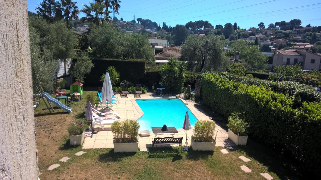 Parfums D'Azur Bed & Breakfast Ле Кане Екстериор снимка